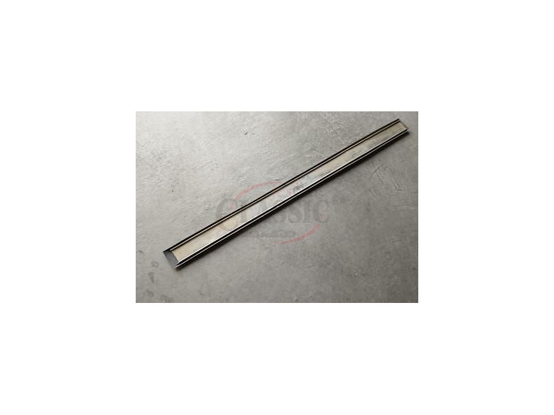 Opel Corsa A - Friso embelezador porta esquerda (1145mm)