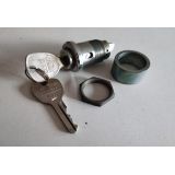 Ford Taunus 12M P6 / Ford Taunus 15M P6 - Canhão / Cilindro de fechadura porta (Com chave)