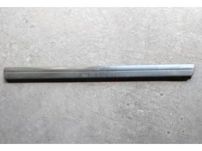 Mercedes-Benz W201 190 - Friso embelezador inferior da porta traseira esquerda