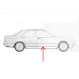Mercedes-Benz W201 190 - Friso embelezador inferior da porta frente direita