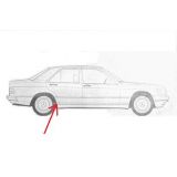 Mercedes-Benz W201 190 - Friso embelezador da ilharga traseira direita