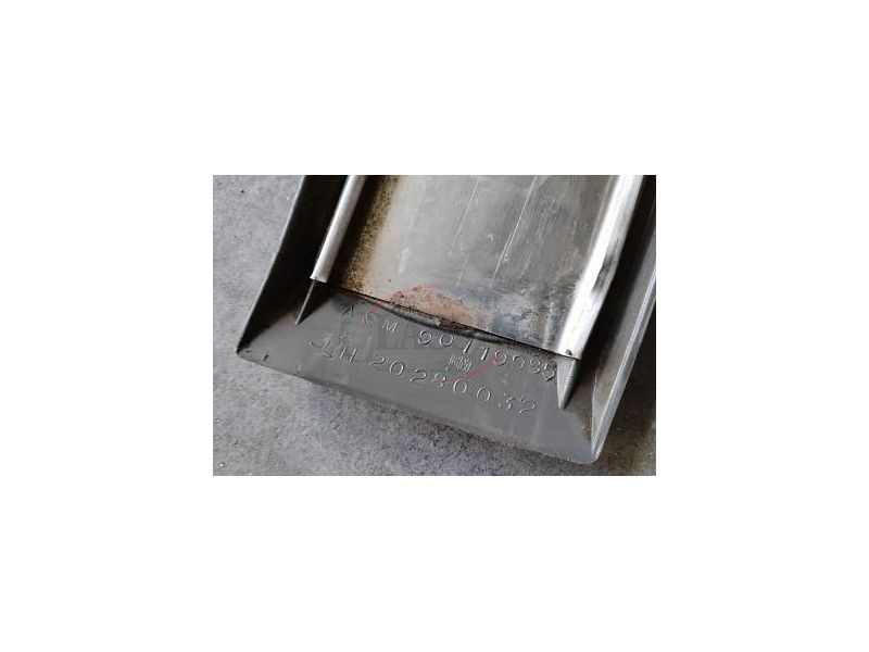 Opel Corsa A - Friso embelezador porta esquerda (1145mm)