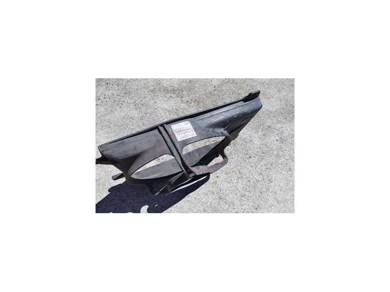 Opel Kadett D - Resguardo de radiador / Suporte termoventilador