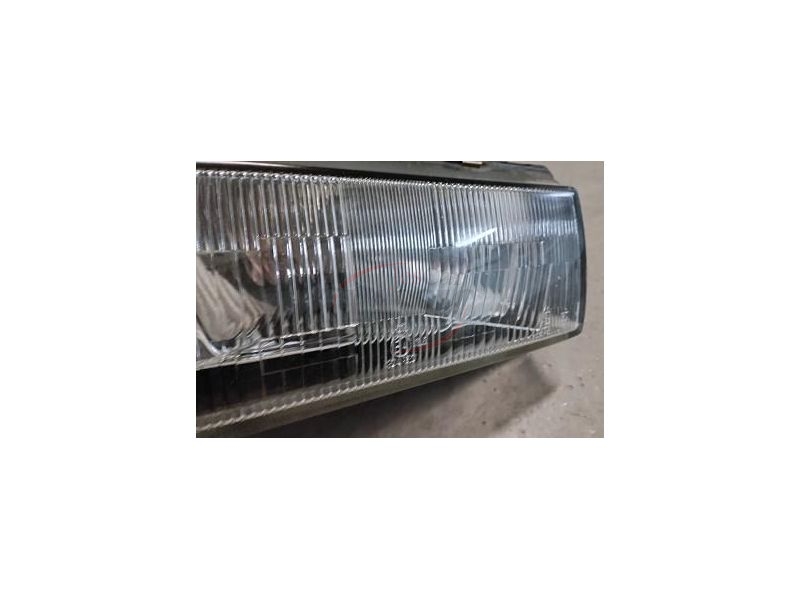 Nissan Sunny III N13 - Farol principal esquerdo H4 (NISSAN - IKI)