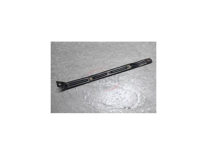 Ford Transit MkIV -Suporte de fixação da grelha principal