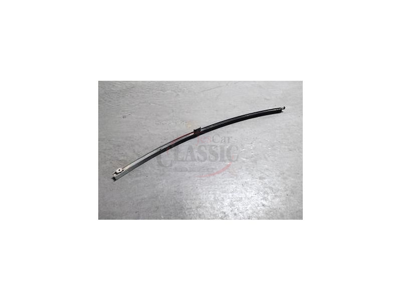 Peugeot 205 / Peugeot 309 - Calha de prumo guia do vidro porta traseira esquerda