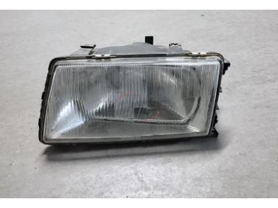 Audi 100 C3 - Farol principal esquerdo H4 (BOSCH)