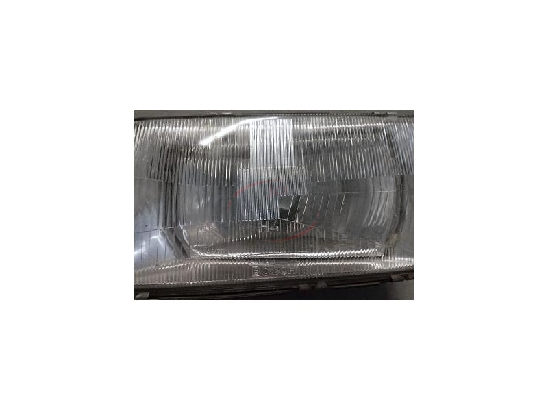 Audi 100 C3 - Farol principal esquerdo H4 (BOSCH)