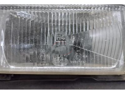 VW Jetta I - Farol principal direito H4 (HELLA)