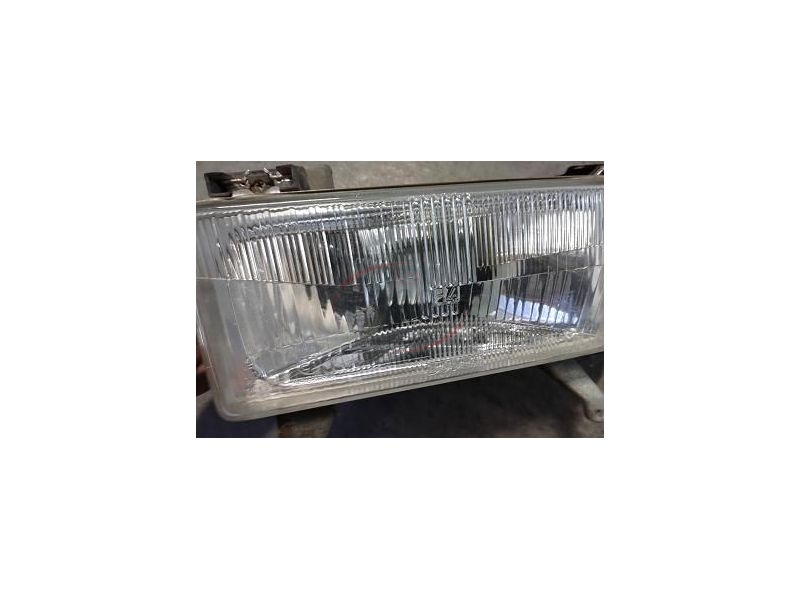 Audi 80 B2 - Farol principal esquerdo H4 (BOSCH)