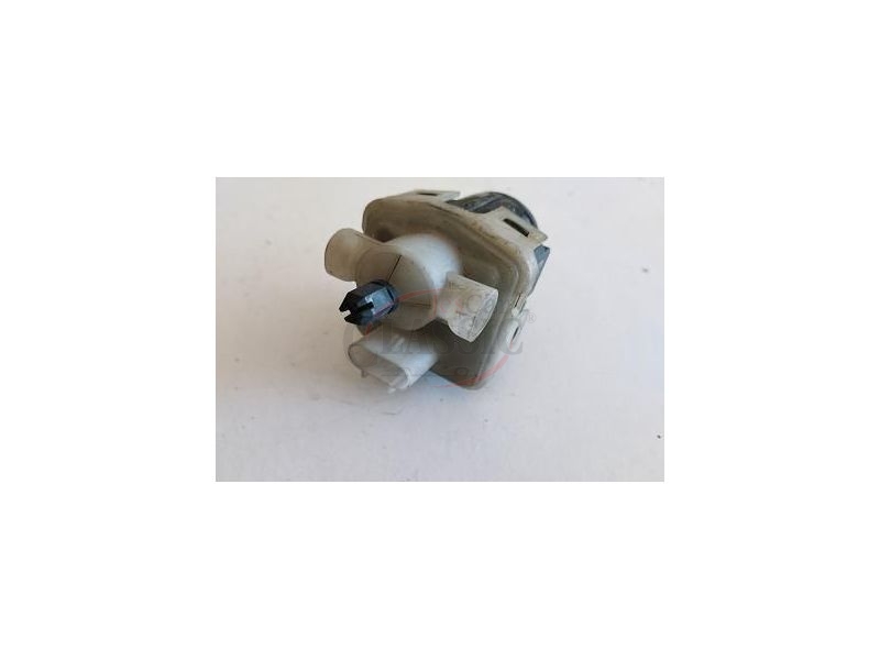 Daewoo Nubira - Afinador corrector de farol principal