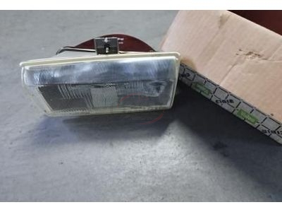 Peugeot 305 I - Farol principal esquerdo H4 (CIBIE)