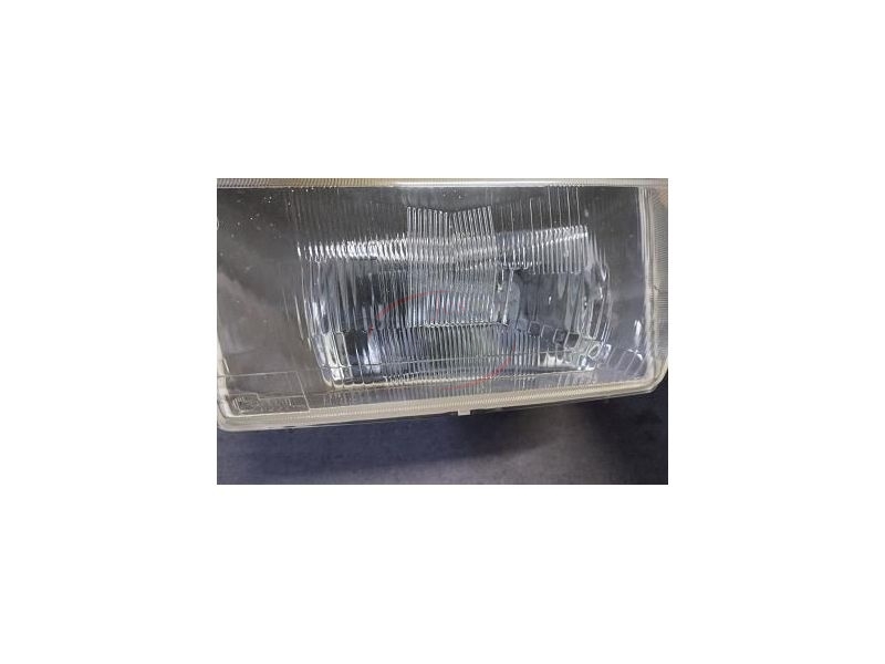 Peugeot 305 I - Farol principal esquerdo H4 (CIBIE)