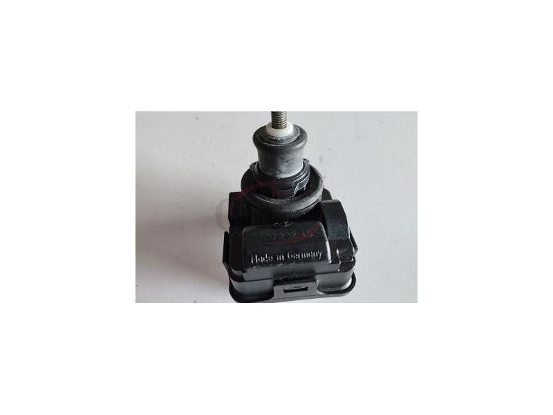 Nissan Terrano II - Afinador corrector de farol principal eléctrico (HELLA)