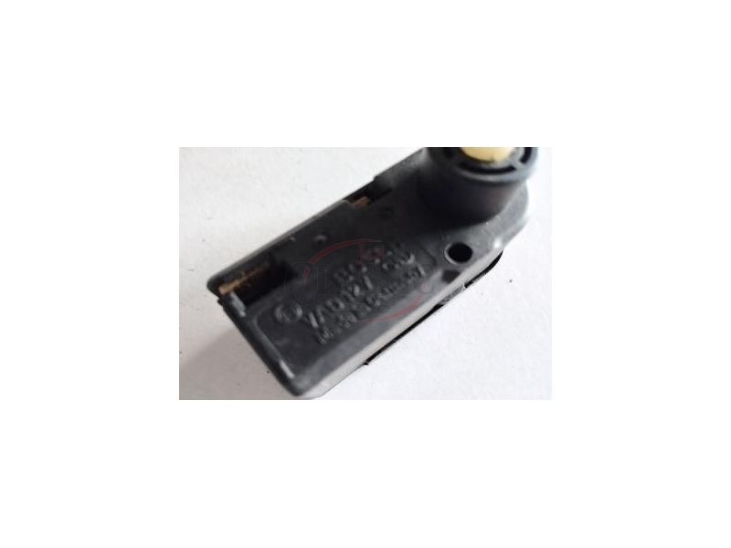 Ford Fiesta MKIV / Ford Mondeo II - Afinador corrector de farol eeléctrico