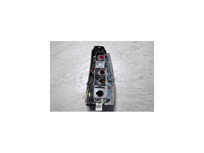 Peugeot 305 Break - Farolim traseiro esquerdo (SEIMA)