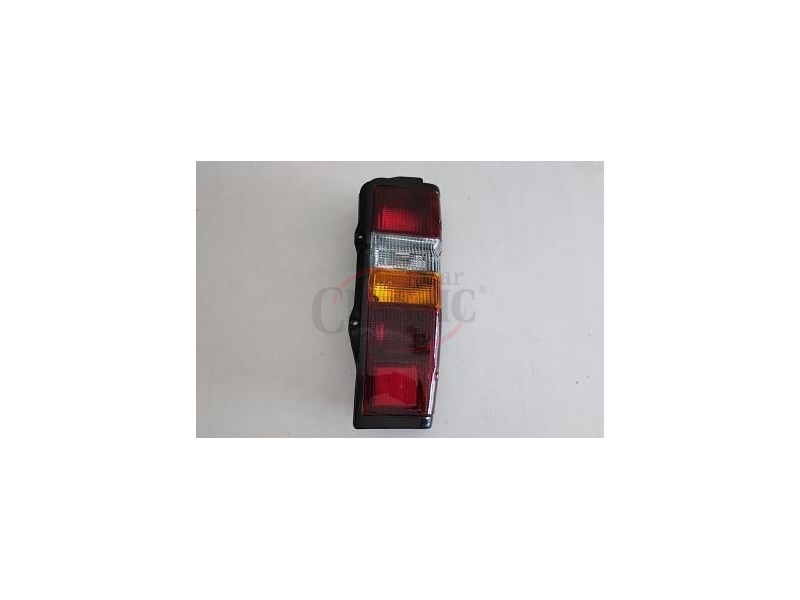Toyota Hiace II LH51 - Farolim traseiro direito