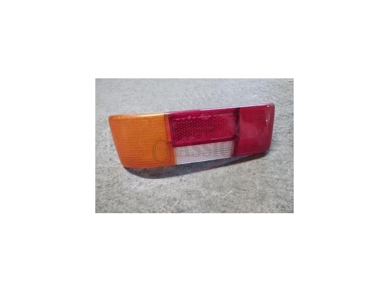 Mercedes-Benz W114 /8 - Vidro de farolim traseiro esquerdo (HELLA)