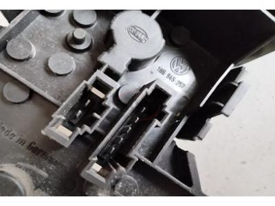 VW Golf III - Suporte de lâmpadas farolim tras (HELLA)