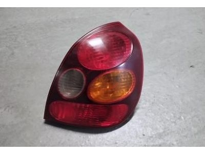 Toyota Corolla VIII - Farolim tras direito (KOITO)