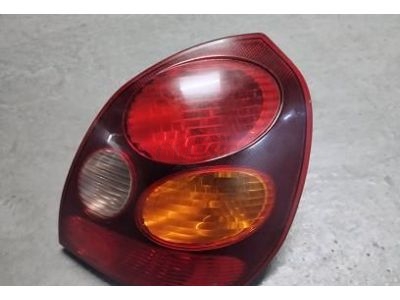 Toyota Corolla VIII - Farolim tras direito (KOITO)