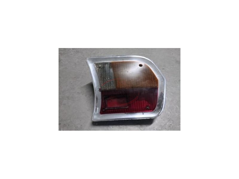 Peugeot 504 - Farolim tras direito (GEMO)