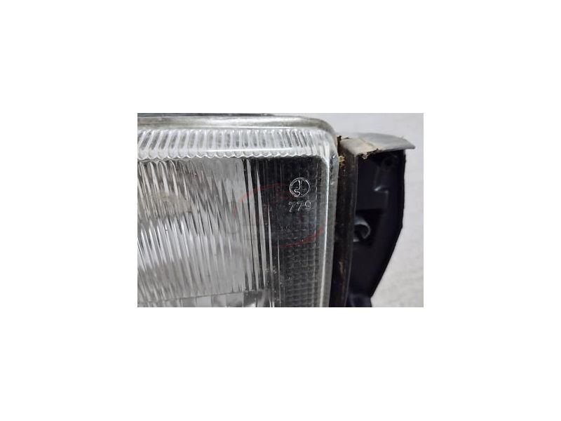Lancia Prisma - Farol principal esquerdo H4 (CARELLO)