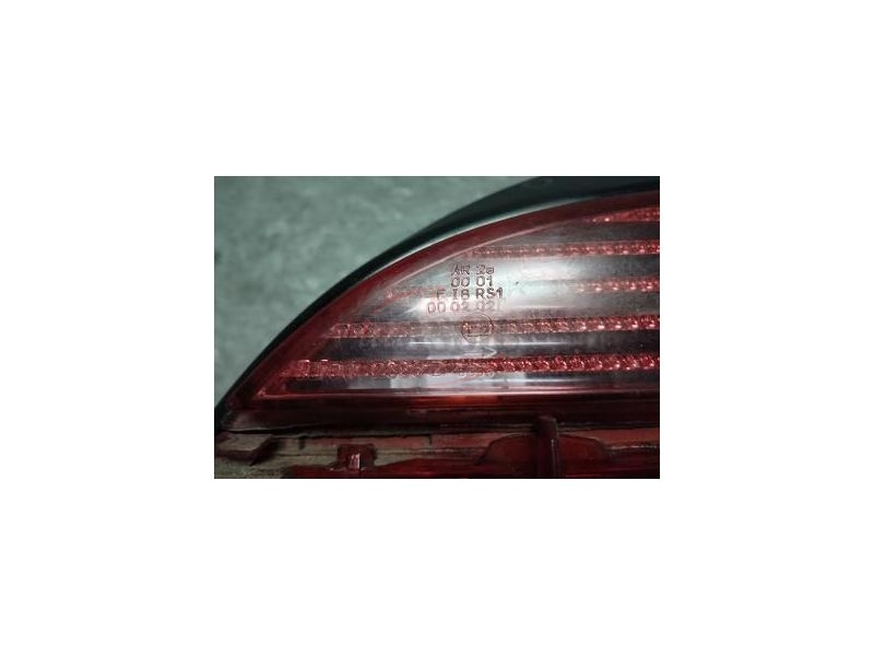 Peugeot 406 II - Farolim traseiro direito (VALEO)