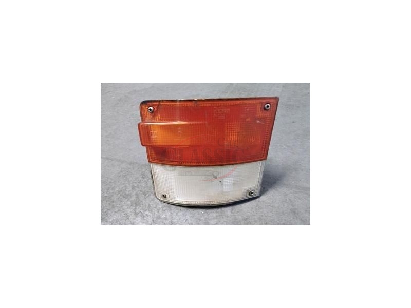 Volvo Serie F - Farolim frente direito (VOLVO - VIGNAL)
