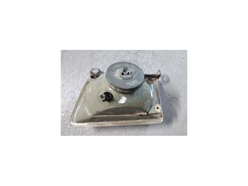 Ford Escort MKIII - Farol principal direito H4 (LUCAS)