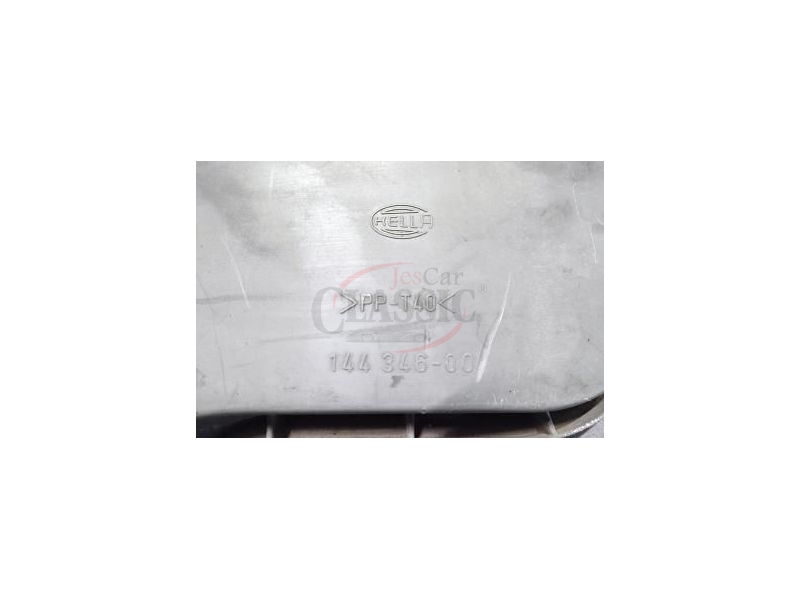Mercedes-Benz Class E W210 - Tampa de farol principal direita (HELLA)