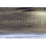 Mercedes-Benz W123 - Guarnição de passa-fios frente esquerda