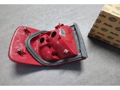 Audi 80 B4 - Farolim traseiro exterior direito (HELLA)