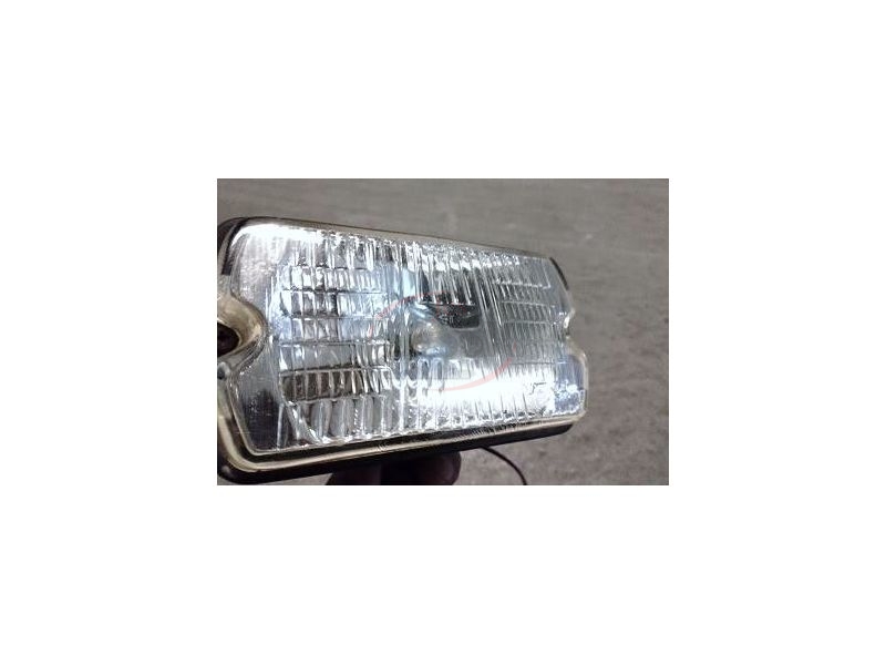 Citroen / Peugeot - Farol auxiliar H3 (SIM)