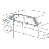 Mercedes-Benz W123 - Guarnição interior da ilharga traseira direita