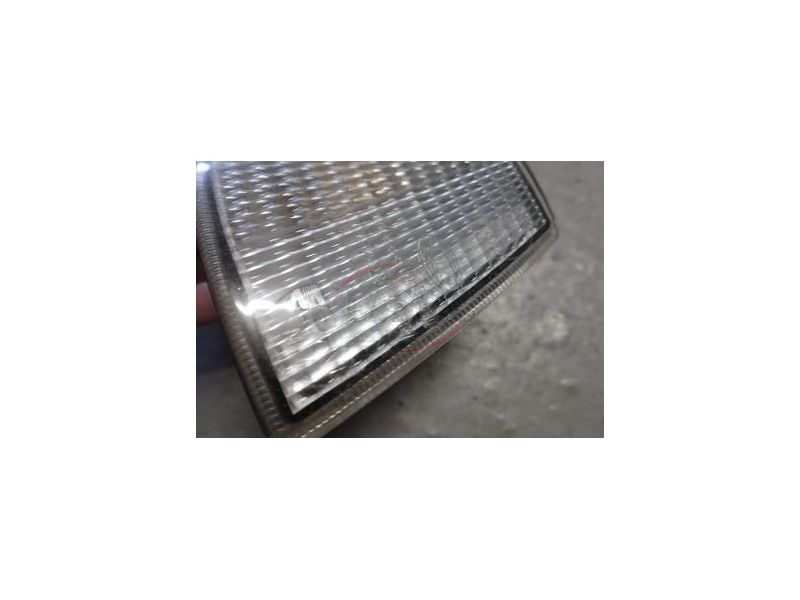 Seat Toledo I - Farolim frente direito (HELLA)