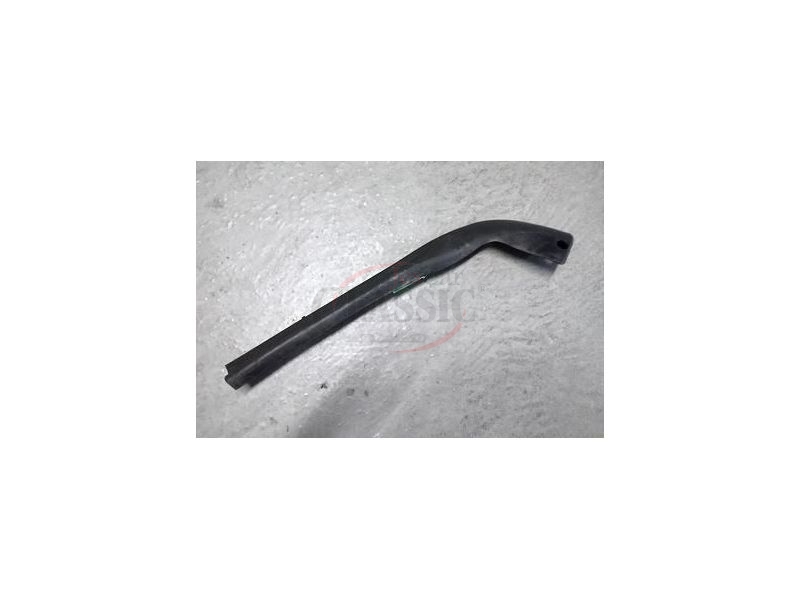 Opel Corsa B GSI - Spoiler/Lip do para-choques frente esquerdo