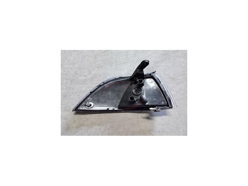 Toyota Corolla VI AE92 - Farolim frente esquerdo