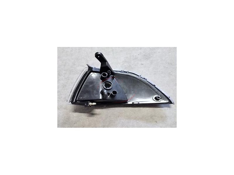 Toyota Corolla VI AE92 - Farolim frente direito