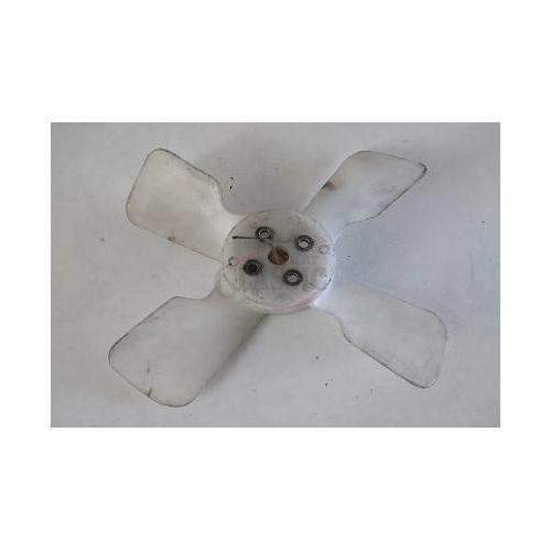 Toyota Corolla III KE30 - Ventoinha de arrefecimento motor (Ø 300)