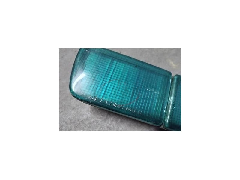 VW Golf III / VW Vento - Reflector frente esquerdo (Duplo)
