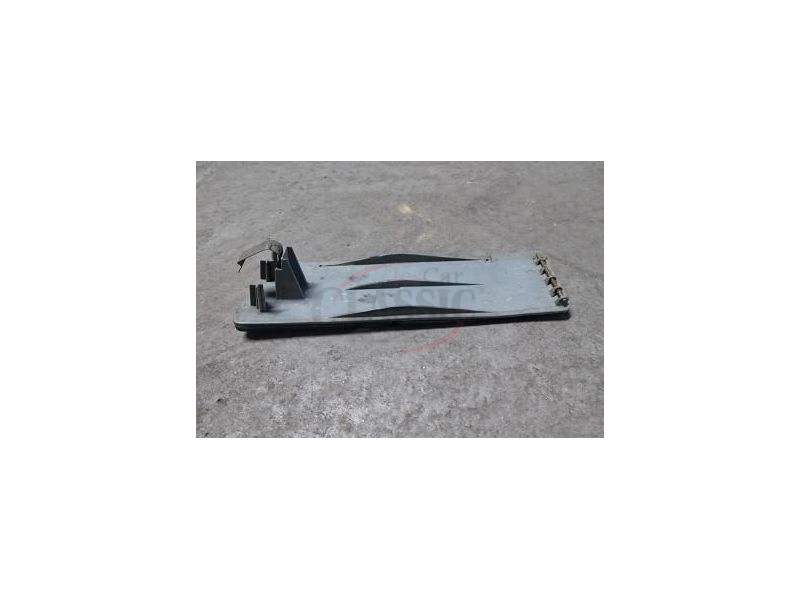 VW Golf III / VW Vento - Reflector frente esquerdo (Duplo)