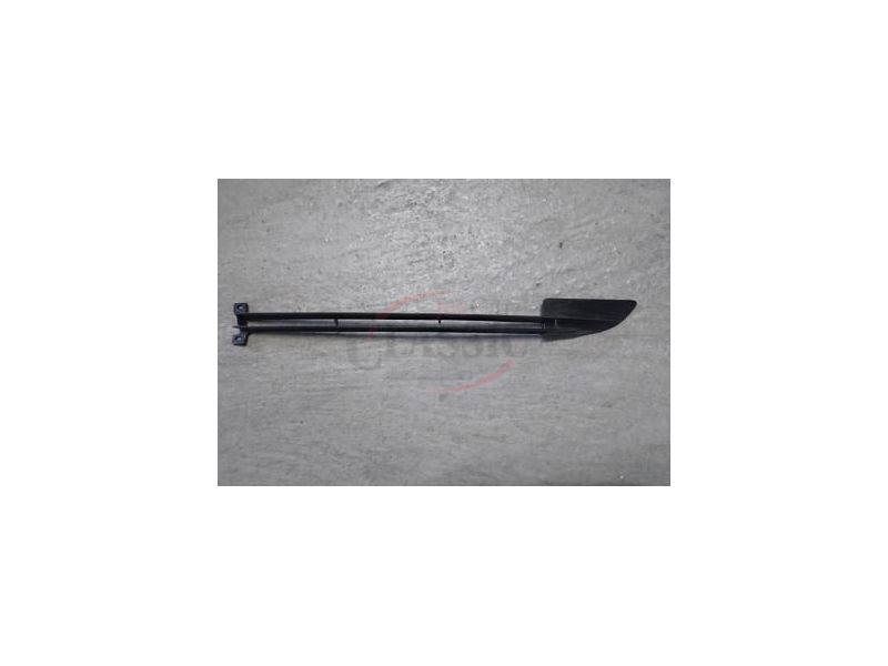 Mercedes-Benz W123 - Grelha inferior frente esquerda