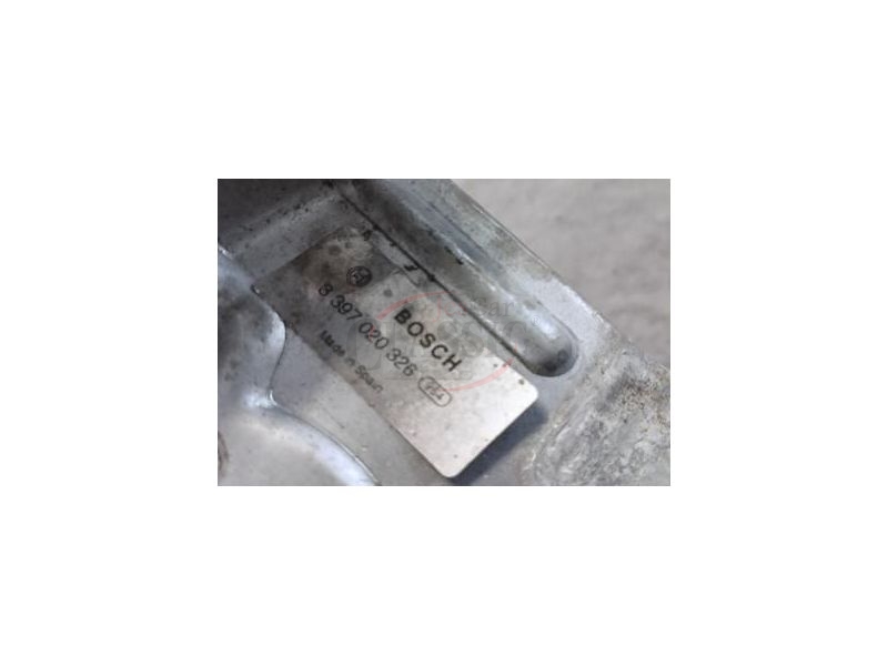 Peugeot 306 - Articulação do limpa-vidros frente (BOSCH)