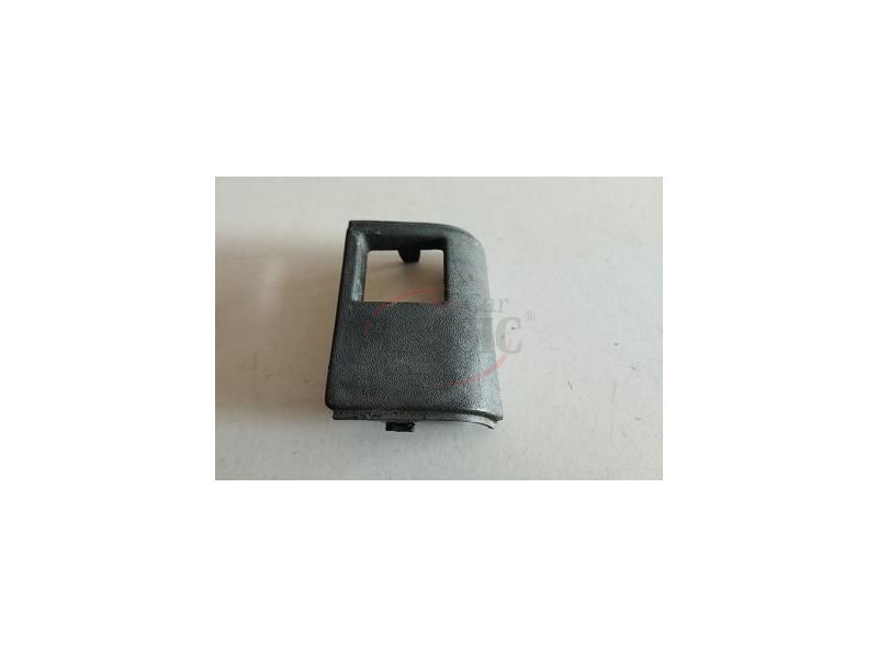 Opel Corsa A - Tampa de acabamento do tablier para interruptores