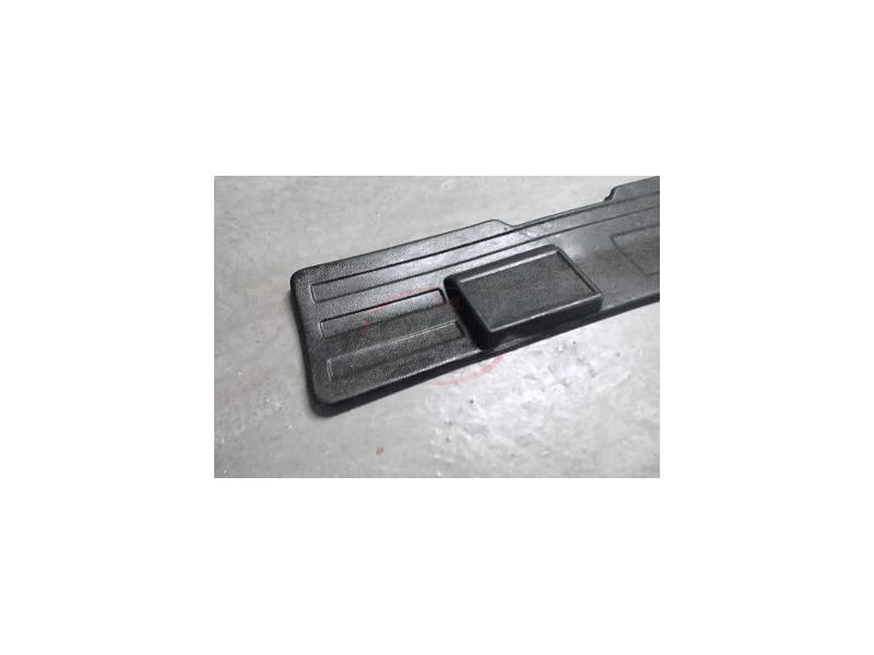 Peugeot 205 - Guarnição da tampa mala