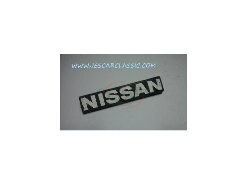 Nissan Sunny B11 - Emblema principal