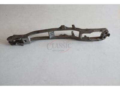 Mercedes-Benz W201 190 - Suporte de fixação do manipulo de abertura porta exterior