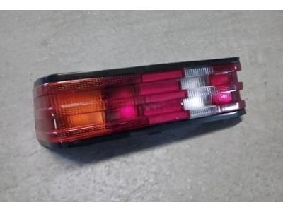 Mercedes-Benz W201 190 - Farolim tras esquerdo