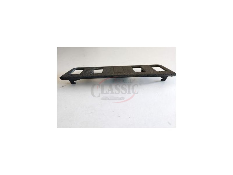 Mercedes-Benz W123 - Guarnição de consola central para interruptores